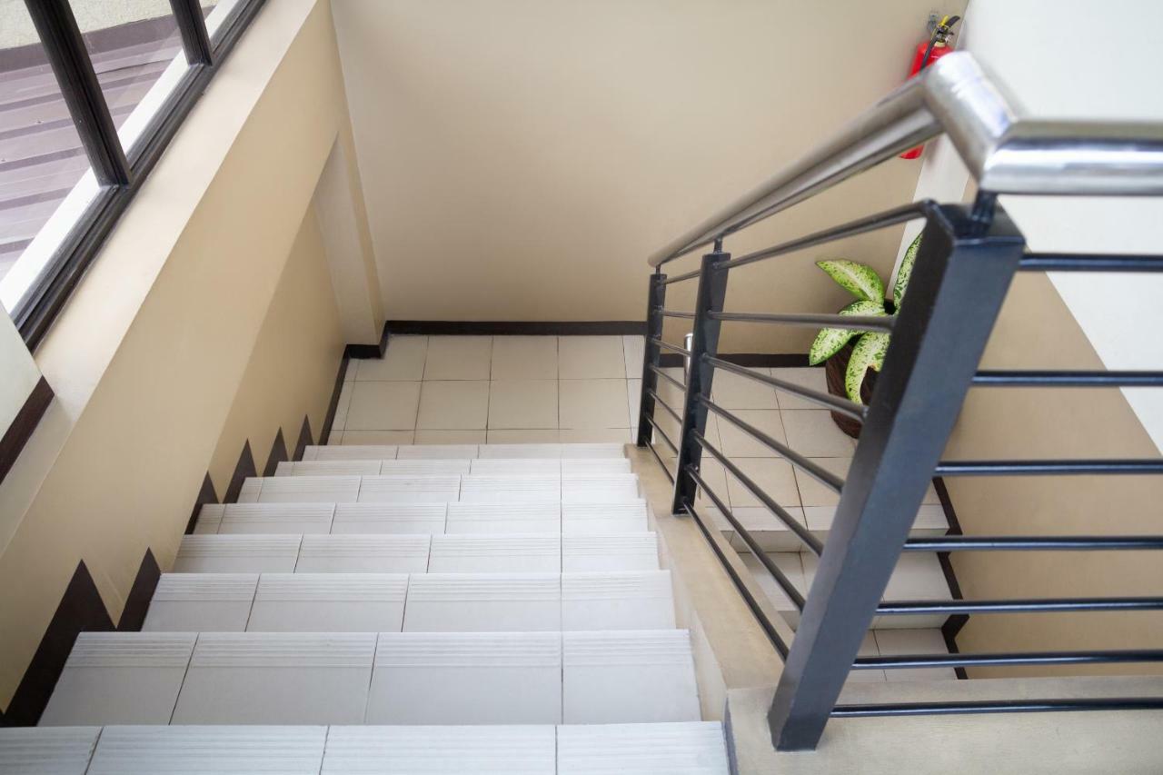 OYO 153 Espacio de Clarita Hometel Davao Exterior foto